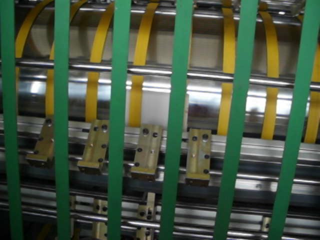 HM-1200B Paperboard Notching Machine
